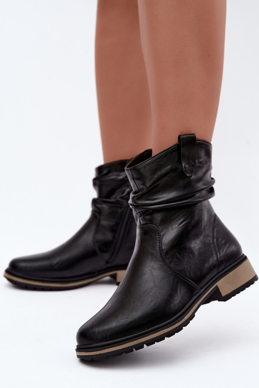 Bottines pour femmes chaudes avec plis en noir