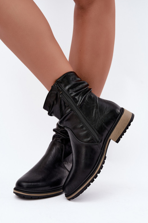 Bottines pour femmes chaudes avec plis en noir