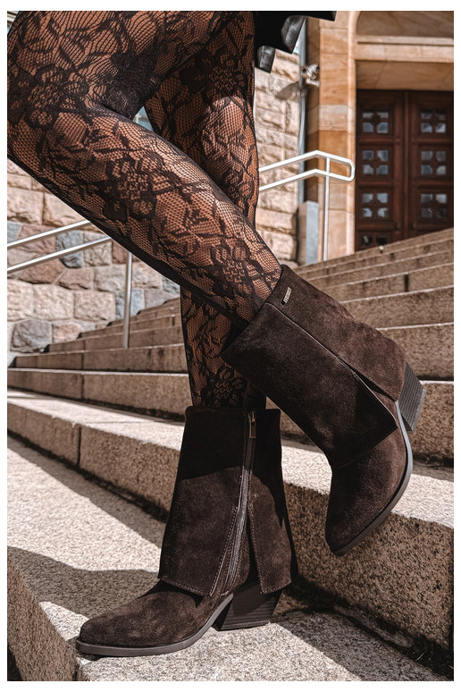cowboy stijl enkellaarsjes met hakken van natuurlijk suede met geborduurde schacht Big Star UU274115 in chocoladekleur