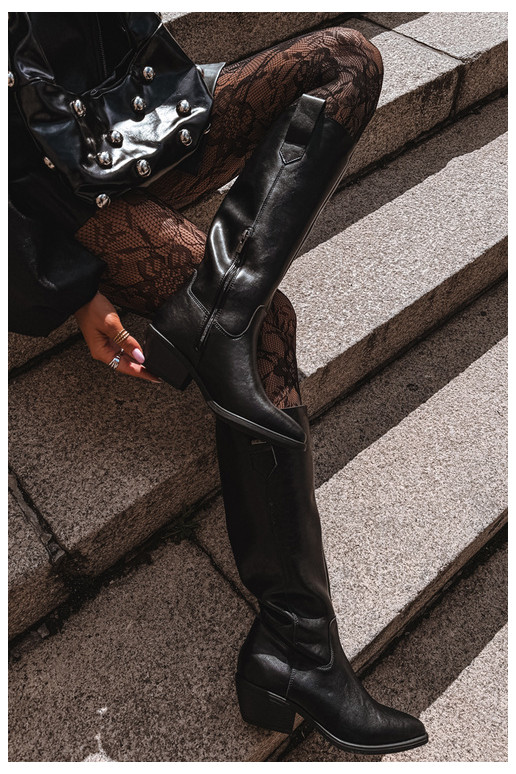 natürliches Leder Damenstiefel bis zum Knie mit niedrigem Absatz isoliert Big Star UU274521 in schwarzer Farbe