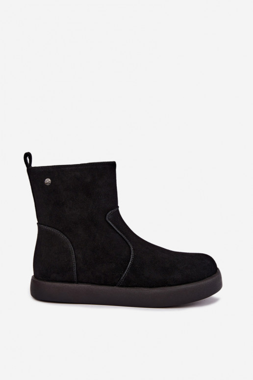 Chaussures en daim isolées pour femmes Tai turiciejka K7800-01 couleur noire