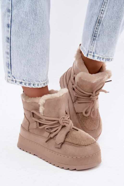 Zandkleurige veterschoenen voor de winter op platform Coraliah