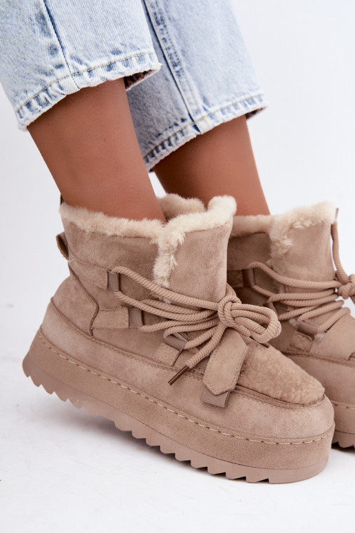 Zandkleurige veterschoenen voor de winter op platform Coraliah