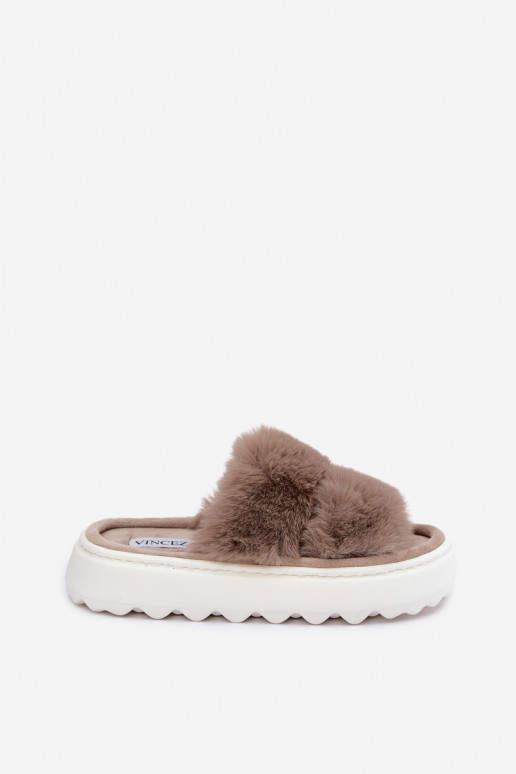 Chaussons pour femmes avec fourrure sur une semelle plus épaisse Vinceza 105105 couleur sable