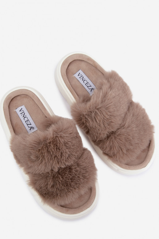 Chaussons pour femmes avec fourrure sur une semelle plus épaisse Vinceza 105105 couleur sable