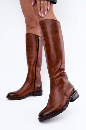 Bottes en cuir pour femmes jusqu'au genou avec talons larges isolées Zazoo 70163 marron 2