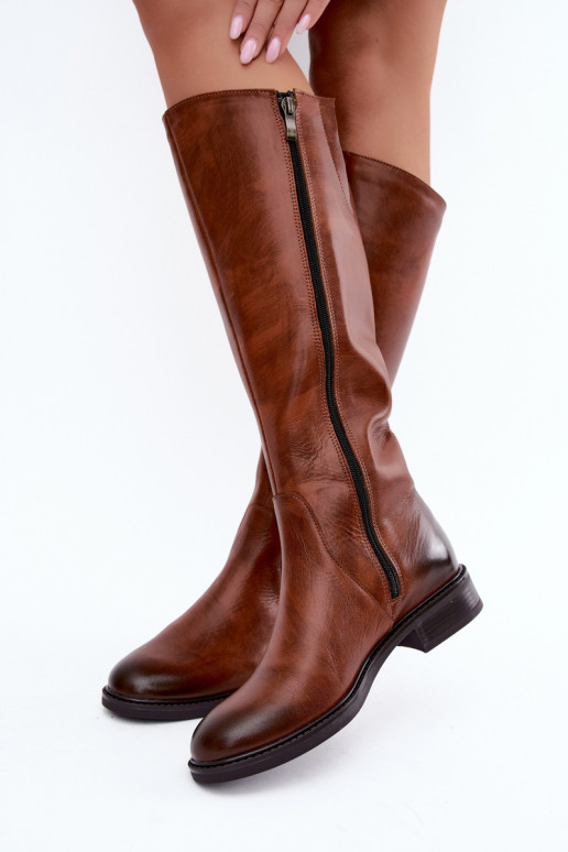 Leder Damen Stiefel bis zum Knie mit breiten Absätzen isoliert Zazoo 70163 braun
