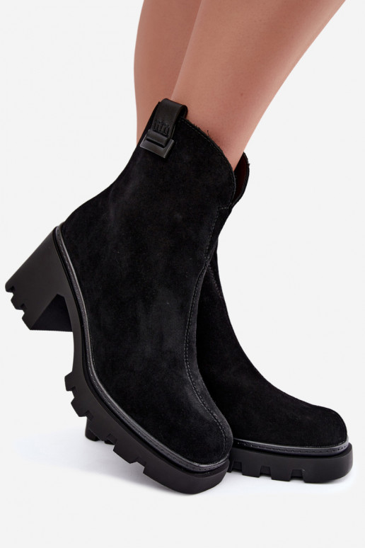 Gevoerde schoenen van faux suede met hakken T.Sokolski SH Z26-428 zwart