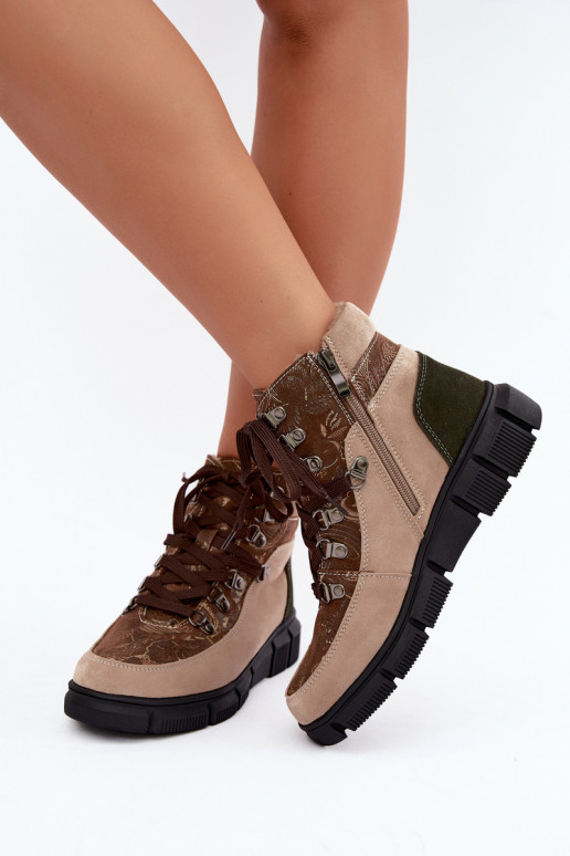 Gevoerde dames enkellaarsjes van faux suede zandkleur INanelia