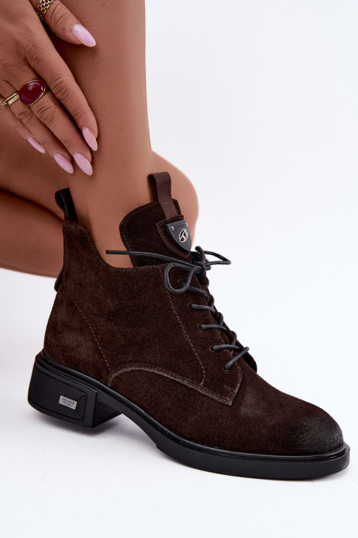 Wärmende Stiefel aus Kunstveloursleder mit Ornamenten Vinceza Czekolado