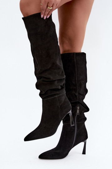 Bottes hautes en daim synthétique Slouchy avec talons fins Vinceza 89170 en couleur noire 2