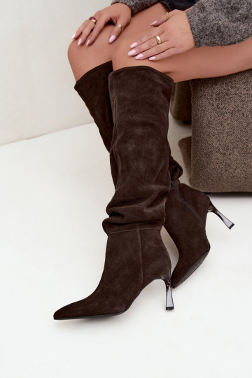 Bottes hautes en daim synthétique Slouchy avec talons fins Vinceza 89170 en couleur chocolat 2