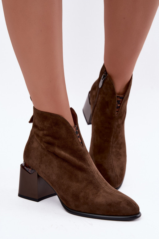 Bottines chaudes en daim synthétique avec talons en couleur brune Laverelle