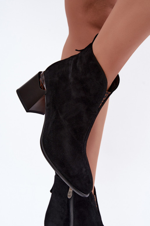 Faux-Suede warme Stiefeletten mit Absatz in schwarzer Farbe Laverelle