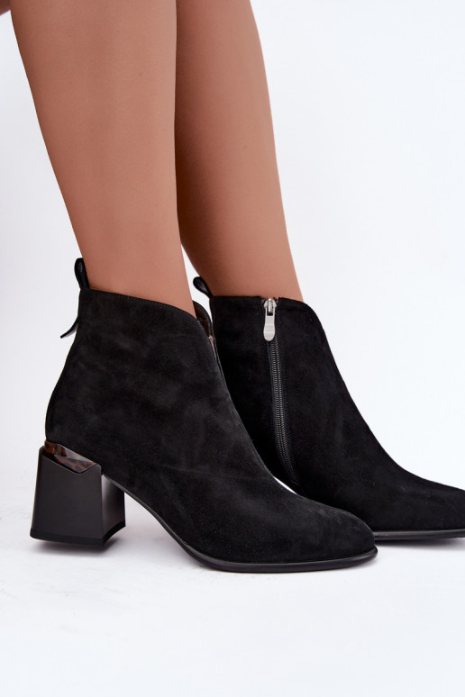 Bottines chaudes en daim synthétique avec talons en couleur noire Laverelle