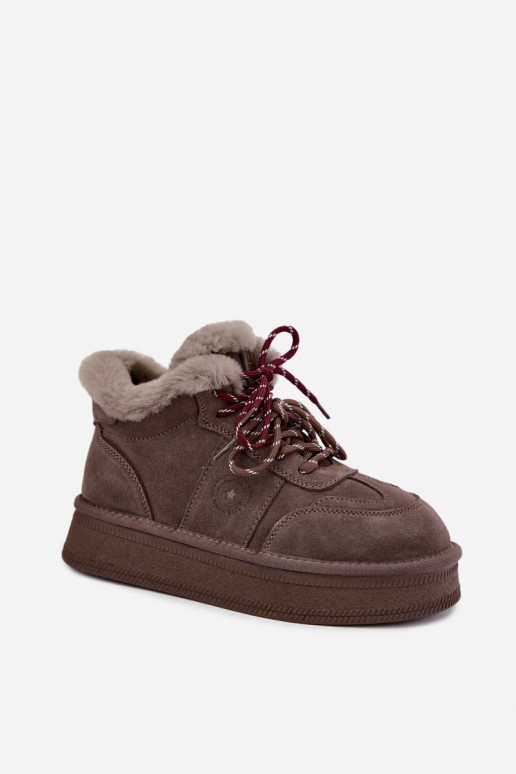 Damen Schneestiefel aus Kunstsuede mit Schnürsenkeln Big Star UU274313 in brauner Farbe