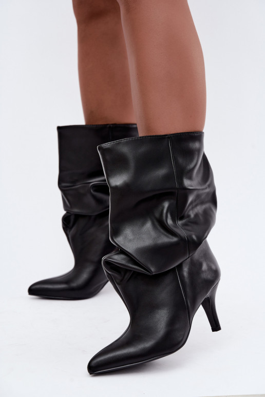 Bottines slouchy à talons en noir Gelra