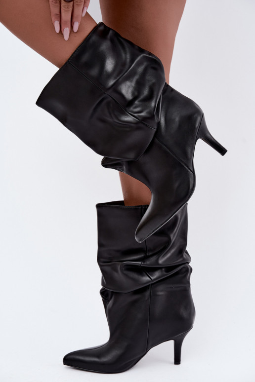 Slouchy Stiefeletten mit Absatz in schwarz Gelra