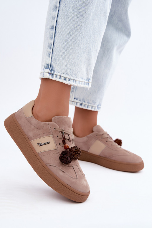 Sneaker aus Kunstveloursleder mit flauschigen Pompons Vinceza 79682 sandfarben