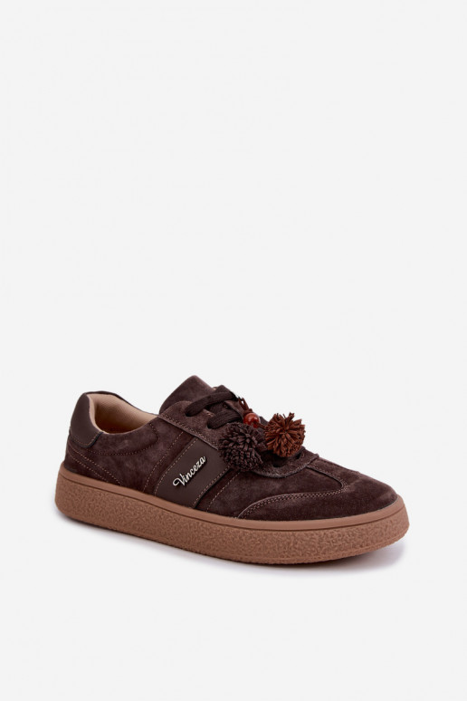 Sneaker aus Kunstveloursleder mit flauschigen Pompons Vinceza 79682 schokoladenfarben