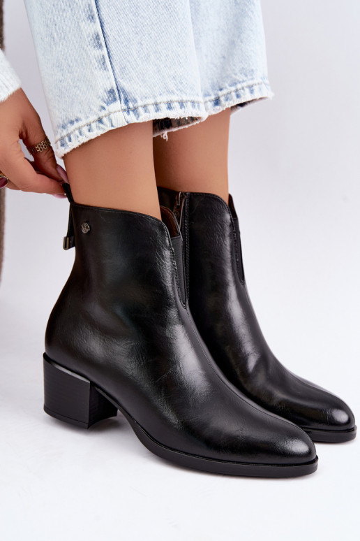 Isolierte Stiefeletten Klocke Vinceza 58654 in schwarzer Farbe