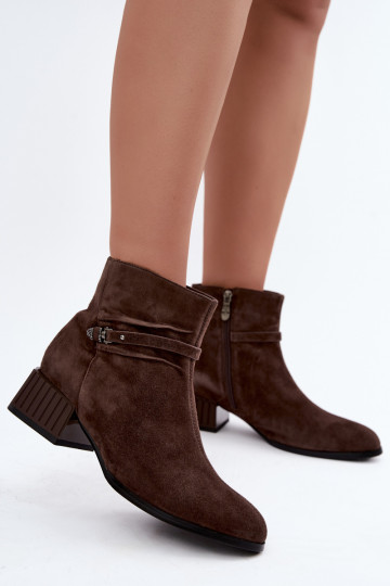 Damen Stiefeletten aus Kunstwildleder Klocke isoliert D&A CR62-3476 in brauner Farbe 2