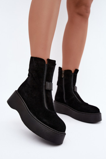 Enkellaarsjes van faux suede met plateau geïsoleerd D&A CR62-3448 in zwarte kleur 2