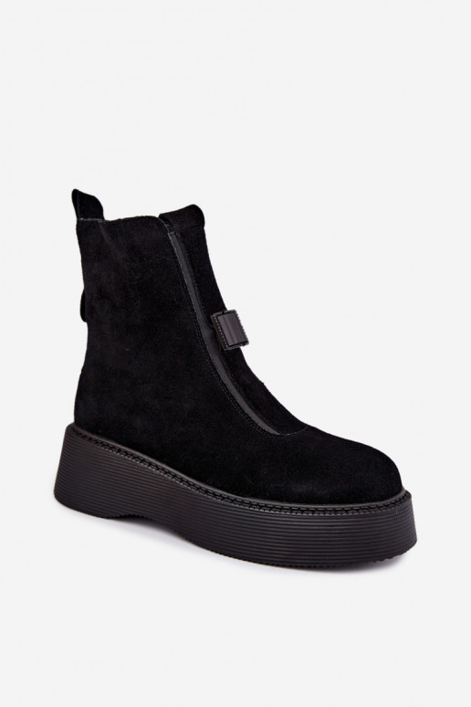 Bottines en suède synthétique avec plateforme isolées D&A CR62-3448 en couleur noire
