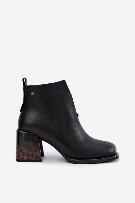 Faux leren dames enkellaarsjes met hakken GOE UU2N4204 zwart