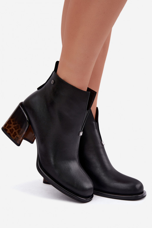 Wärmende Damen-Stiefeletten aus Kunstleder mit Absätzen GOE UU2N4204 schwarz
