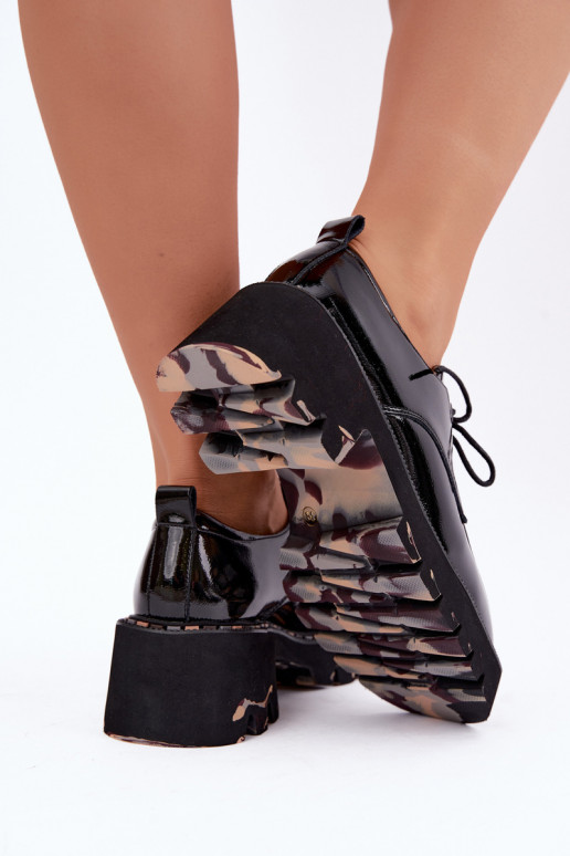 Mocassins en cuir verni pour femmes Klocke Artiker 59C0279 noirs