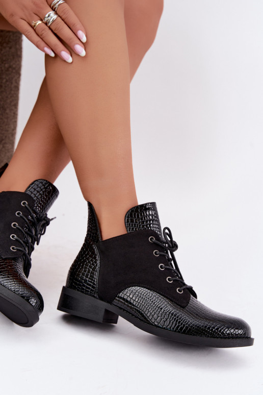 Bottines isolées avec design en relief Vinceza 16524 noires