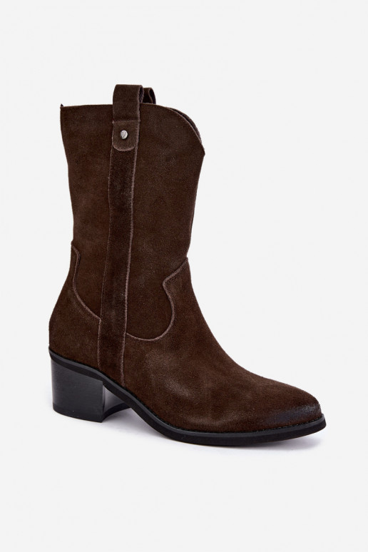 geïsoleerde cowboy-stijl enkellaarsjes met hakken Vinceza 133106 in chocolade