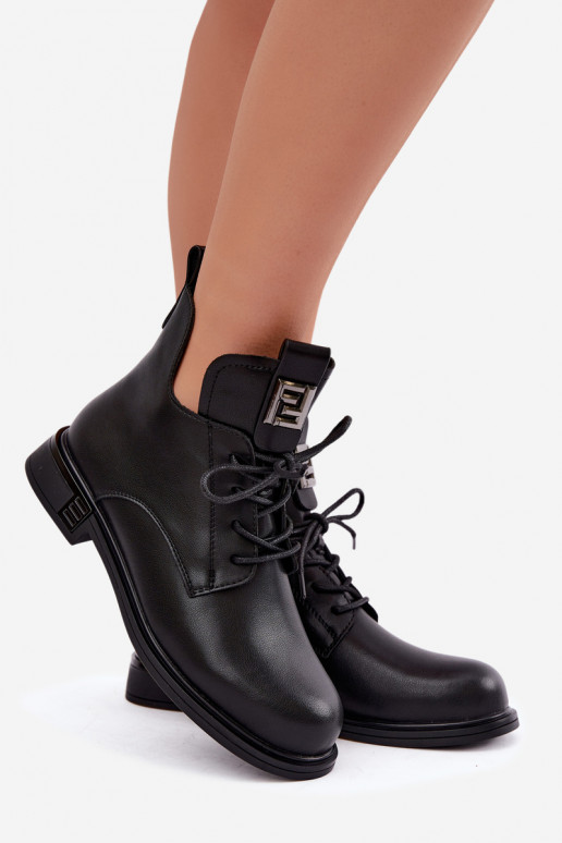 gefütterte Stiefeletten mit breiten Absätzen und Ornamenten D&A MK62-7034 in schwarz