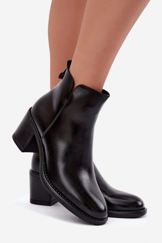 Bottines isolées avec talons en noir Vinceza 58650