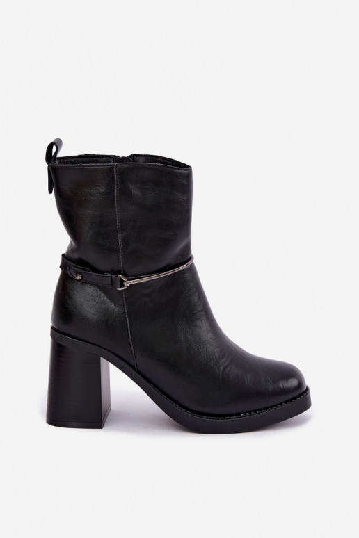 Bottines en cuir pour femmes isolées avec talons et talons décorés en noir Gracelle