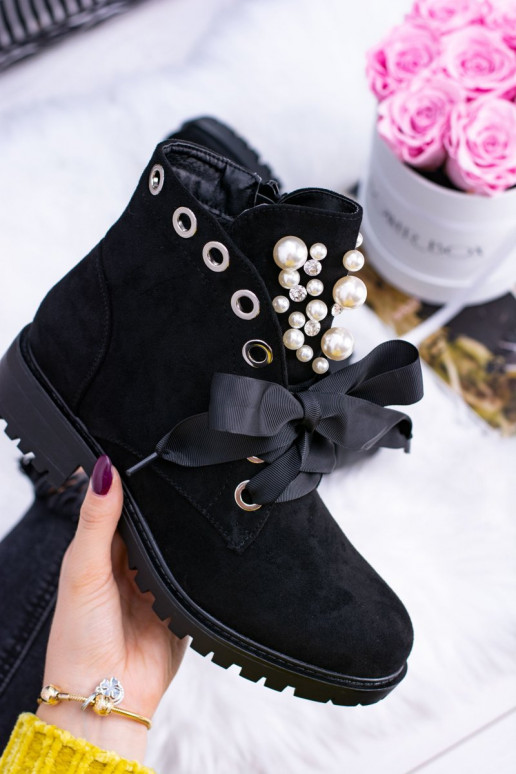 Bottines chaudes avec perles synthétiques et ruban en noir Perla