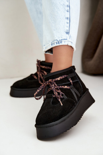 Bottes de neige en faux daim noires avec plateforme et détails élégants GOE UU2N4919 2