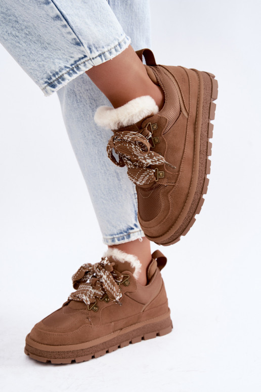 Bruine sneeuwlaarzen met veters van faux suede GOE UU2N4922