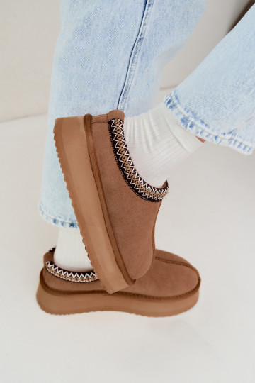 Faux suede sneeuwlaarzen met decoratieve streep Vinceza 97972 bruin 2
