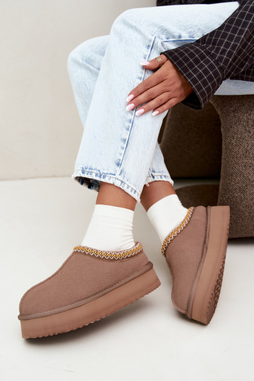 Faux suede sneeuwlaarzen met decoratieve streep Vinceza 97972 zandkleurig