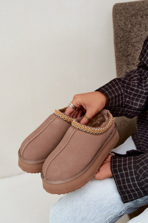 Faux suede sneeuwlaarzen met decoratieve streep Vinceza 97972 zandkleurig