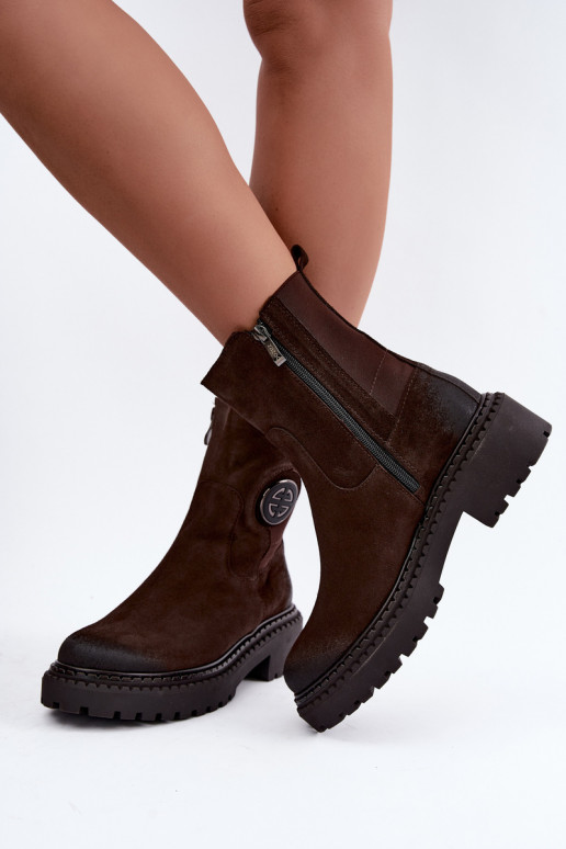 Verwarmde suède enkellaarsjes met elegante details Zazoo 60578 chocolade
