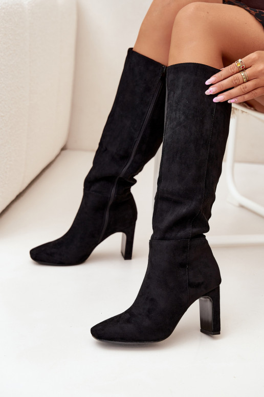 Dames over-the-knee laarzen met hakken, geïsoleerd, in zwart Zamira