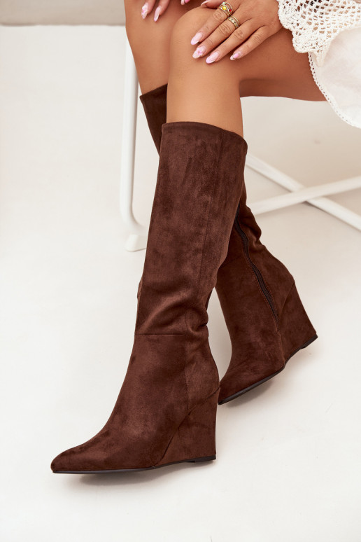 Geïsoleerde dames over-the-knee laarzen met platform, in chocolade Rosina
