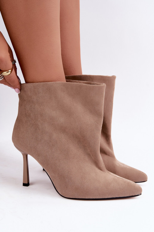 Bottines à enfiler avec talons fins en couleur sable Kamea
