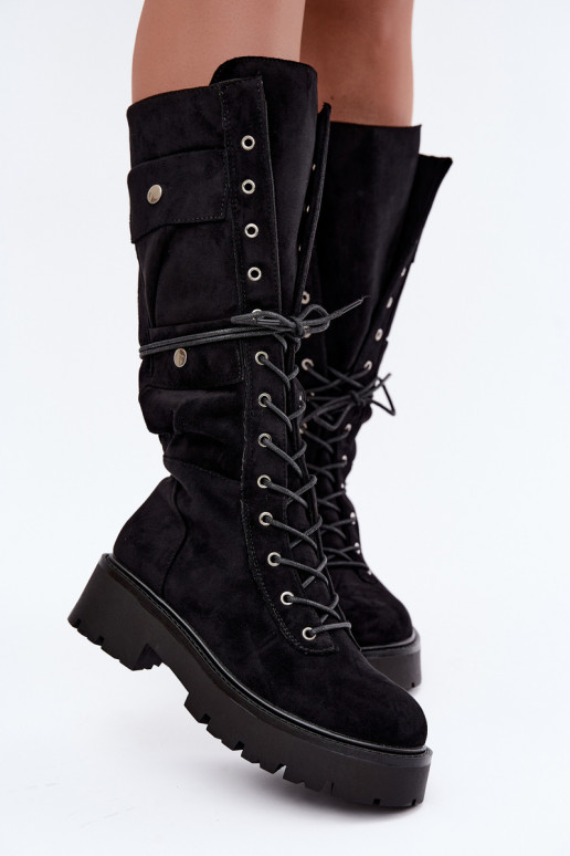 Wärmende kniehohe Stiefel mit Plateau und Schnürsenkeln in Schwarz Cressida