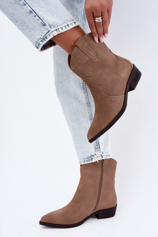 Sandfarbene Wildleder-Cowboy-Stiefel mit niedrigem Absatz Delsa