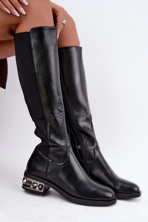 bottes hautes isolées avec talons et beaux détails en couleur noire Emani