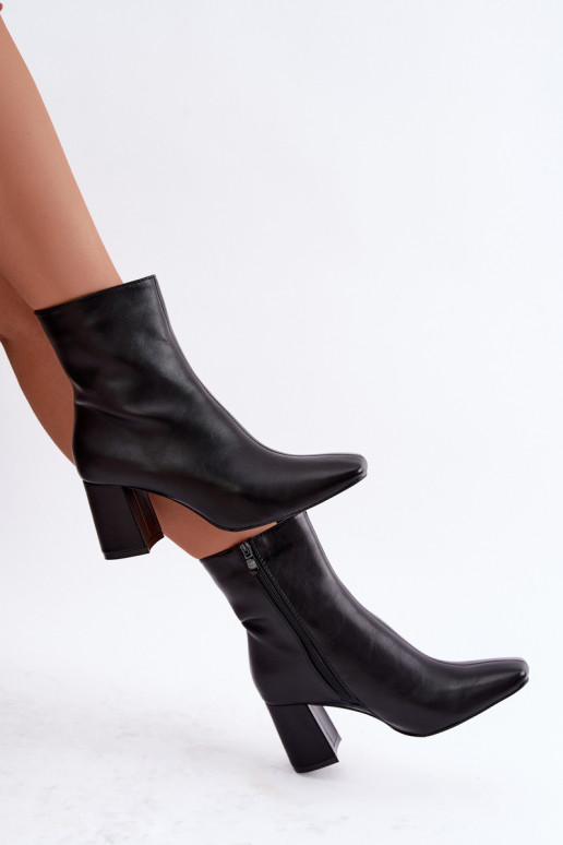 bottines isolées avec talons en couleur noire Tamine